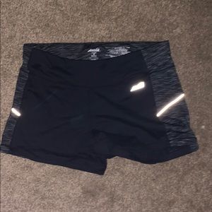 Avia Shorts